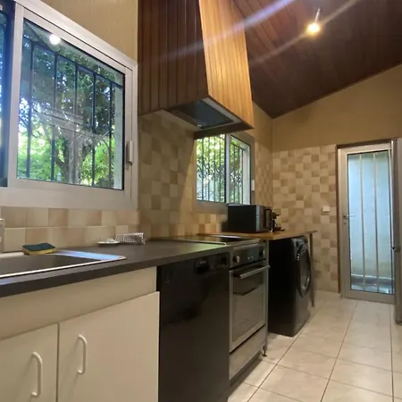 Escapade Aux Chartrons Bed & Breakfast *