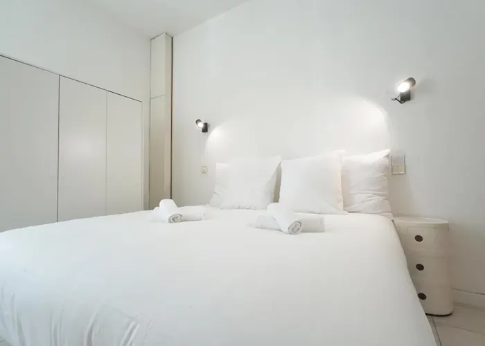 Bed & Breakfast Escapade Aux Chartrons *